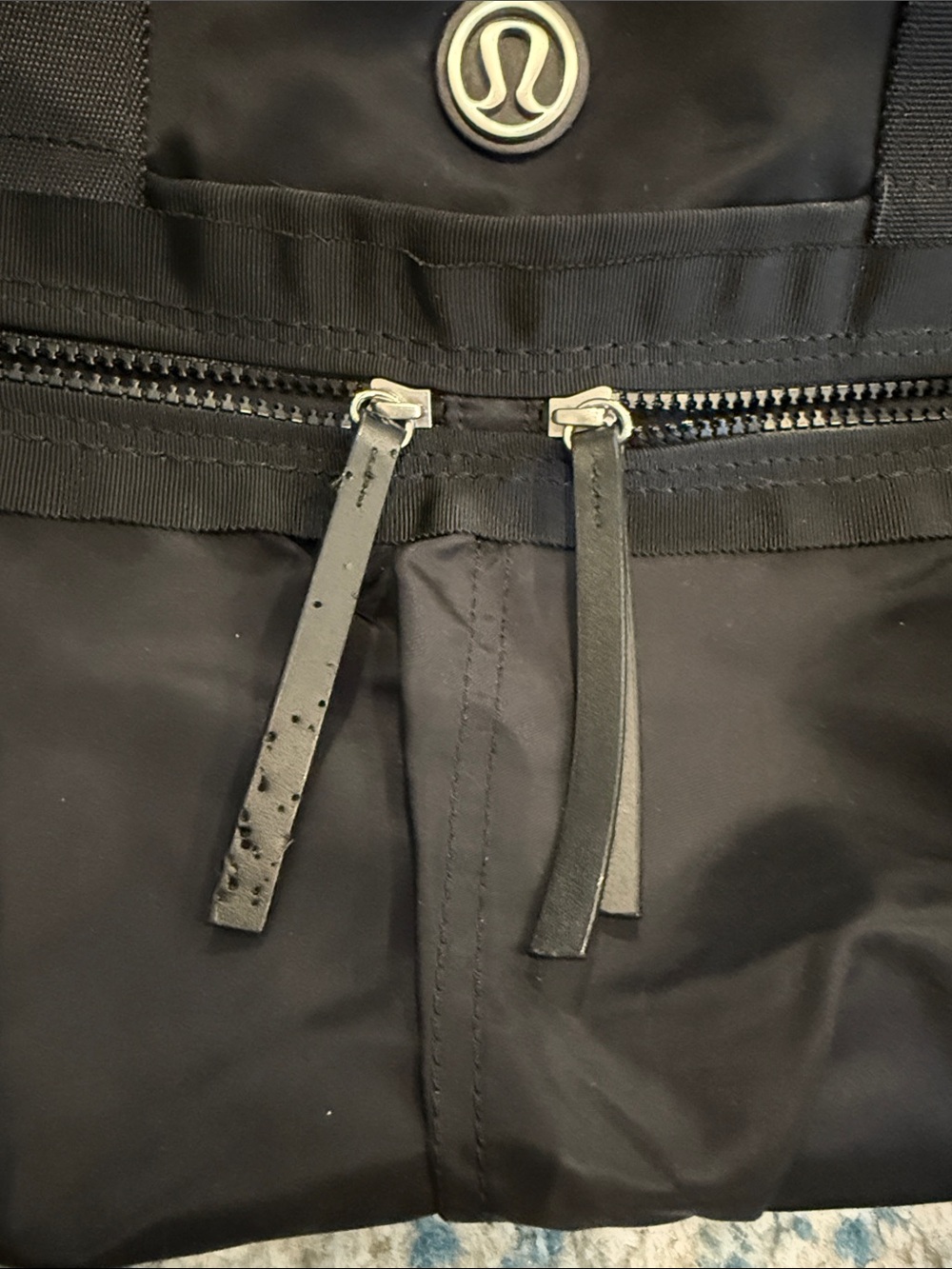 Lululemon Gym to Win Duffel Bag - Picture 7 of 7